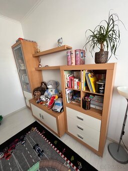 Predám súpravu vhodnú aj do detskej izby aj do obývacej izby - 2