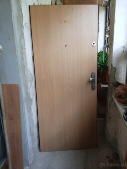 Vchodové dvere 80ky práve - 2
