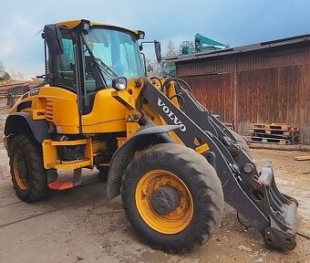 9.7t nakladač Volvo L45H vidle SPZ - 2