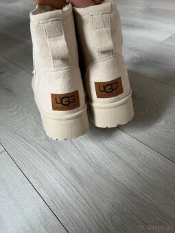 Dámske čižmy UGG - 2