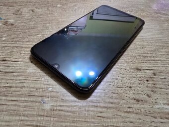 Samsung A50 128gb plnefunkcny displej v top stave bez skraba - 2