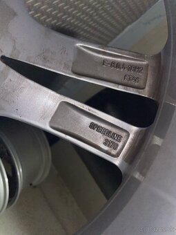 Audi elektrony 18 - 2