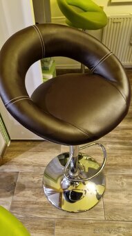 4 barove stolicky a barovy stol - 2