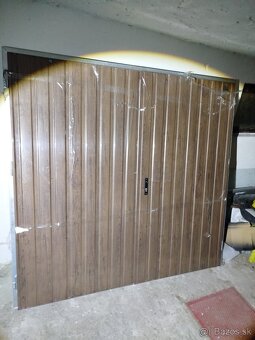 NOVÁ PLECHOVÁ GARÁŽOVÁ BRÁNA - 2