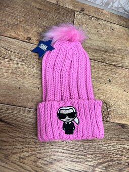 Damska ruzova ciapka kl - 2