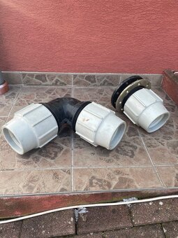 Vodovodné koleno - 2