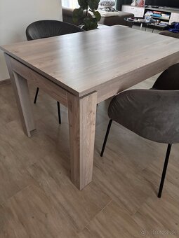 jedálenský stôl - 2