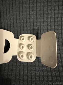 AirPods gen 2 iba sluchadla - 2