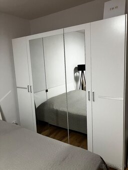 Skriňa šatníková - 2