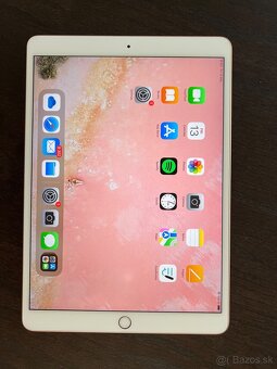 Apple iPad Air (3. generácie) - 64GB - 2