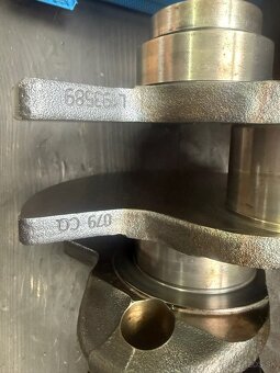 Klukovy hriadel rs6 rs7 bentley - 2