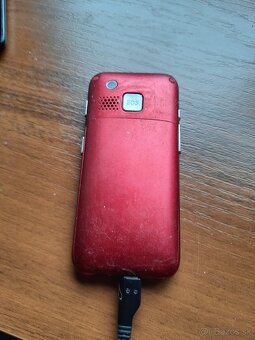 Telefon pre seniorov. - 2