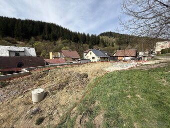 Slnečný stavebný pozemok 652 m² - Divina (cca 18m x 33m) - 2