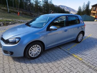 Volksvagen Golf - 2
