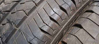 Predám 4ks jazdené letné 235/65r16C 2+2modely na dodávku - 2
