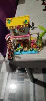 Predám Lego Friends Záchranné centrum a Domček na pláži - 2