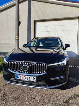 VOLVO XC60 B5 AWD ultimate, 2022, Panorama, diesel+elektro, - 2
