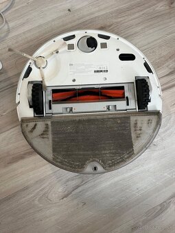 Roboticky vysavac - mop - 2