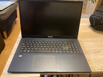 ASUS E510 (E510MA-EJ1322W) čierny - 2