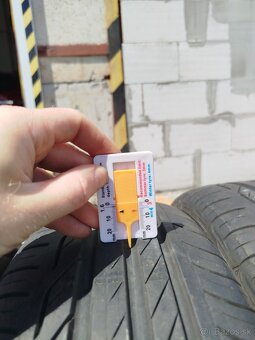 Bridgestone Turanza T001 185/65/R15 88H - 2