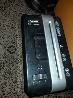 Skartovačka Fellowes DS-700C - 2