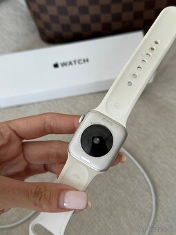 Apple Watch SE Gen2 40mm Starlight S/M - 2
