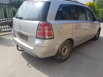 OPEL ZAFIRA B 1,9D 88KW RV.2006 - 2