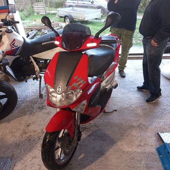 skuter gilera runer 50 2T - 2