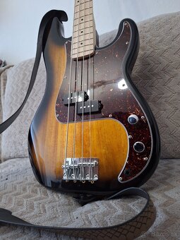 Basgitara Squier by Fender - Precision Bass - 2