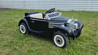 Elektrické autíčko 4x35W motor, nosnosť 90kg - 2