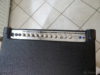 Klavesove 15" kombo KUSTOM KMA100X... - 2