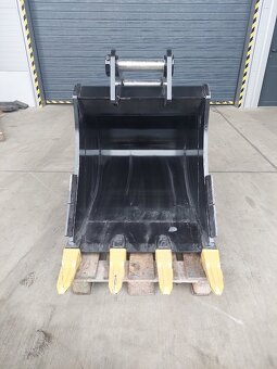 Podkopová lyžica 90cm na bager 13-16 ton JCB JS130 a iné - 2