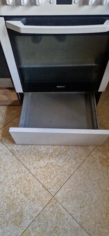 Beko plynovy sporak s elektrickou rurou 60x60 - 2