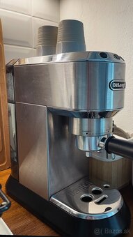 Predám pákový kávovar De’Longhi Dedica, aj s mlynčekom - 2