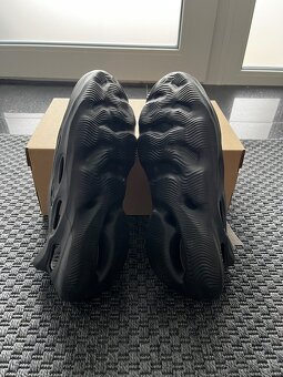 Adidas Yeezy Foam RNR Onyx - 2