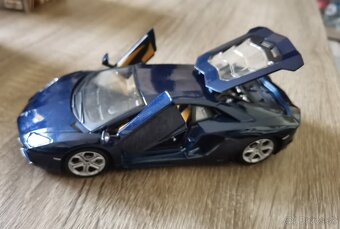 Modely aut cars 1:24 - 2
