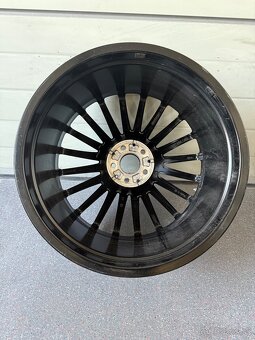 R21 5x112 Mercede-benz Amg w223 - 2