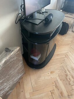 Predam stolik pod TV, cierny - 2