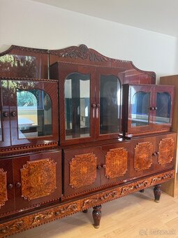 Starožitná komoda - 2