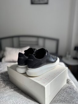 Alexander McQueen - 2