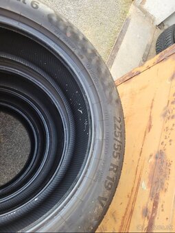 225/55 R19 Continental - 2