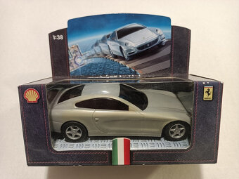 2x model Ferrarri zo Shellky - 2