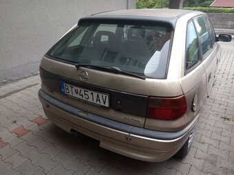 OPEL ASTRA F - 2