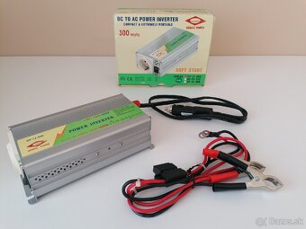 Menič napätia 12V/230V - 2