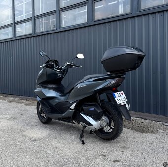 NA PREDAJ Honda PCX 125 - 2