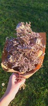 Kyička z makovíc a fialových limoniek – sušená dekorácia - 2
