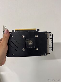 Qthree Radeon RX 560 XT 8GB - 2