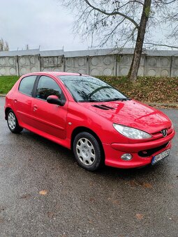 Peugeot 206+ 1,4 benzín 2008 - 2
