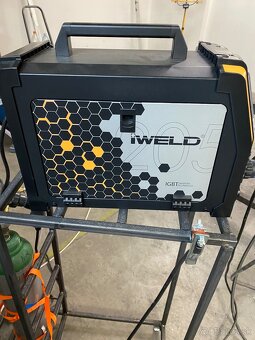 Zváračka iweld - 2
