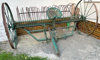 Hrabačka na seno - konská - 2